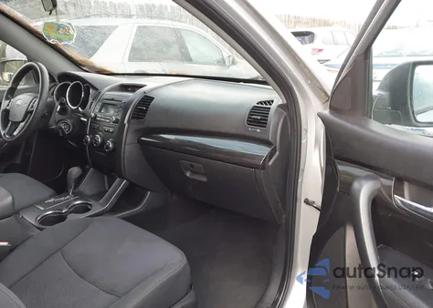 2011 Kia Sorento Lx V6 from USA, damaged, VIN 5XYKTDA20BG123365